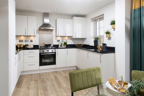 3 bedroom end terraced house for sale