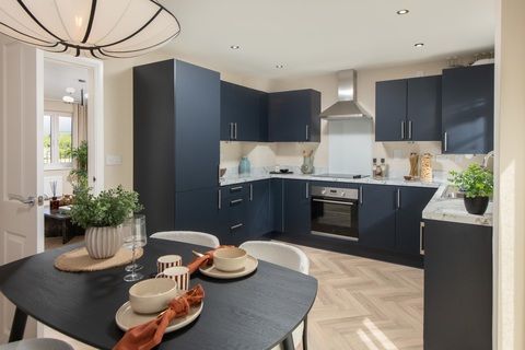 3 bedroom end terraced house for sale