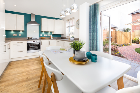 3 bedroom end terraced house for sale