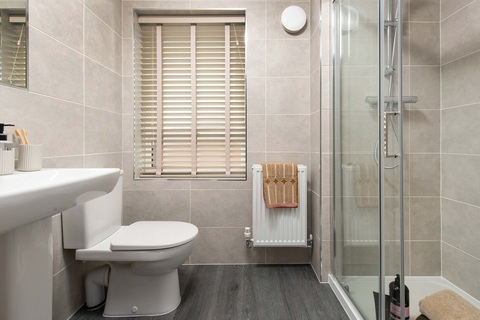 3 bedroom end terraced house for sale