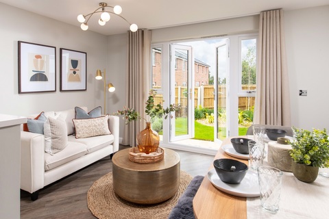 4 bedroom terraced house for sale