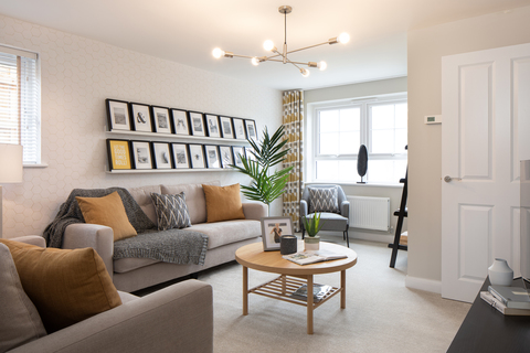 3 bedroom end terraced house for sale