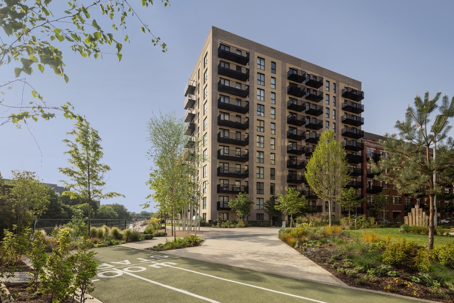 Botwell, Hillingdon UB3 