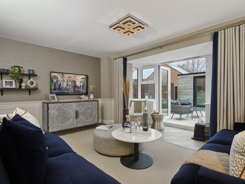 5 bedroom detached house for sale