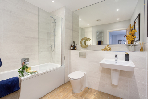 6 bedroom home for sale