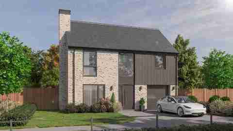 4 bedroom detached house for sale