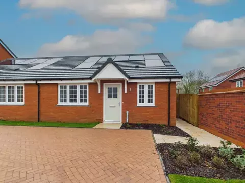 2 bedroom semi detached house for sale