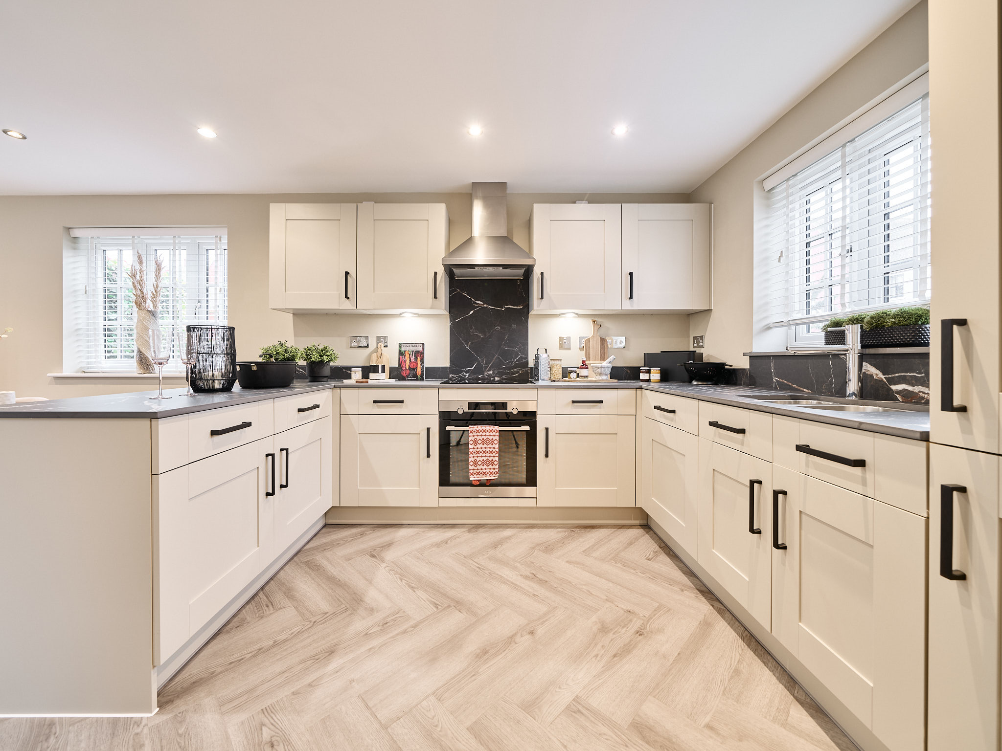 Northampton, Northamptonshire NN5 