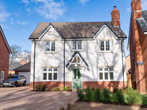 4 bedroom detached house for sale