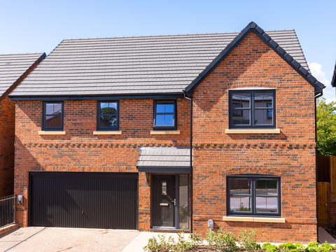 5 bedroom detached house for sale