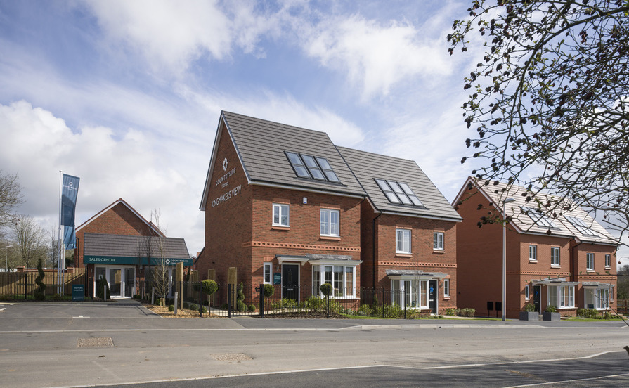 Hinckley, Leicestershire LE10