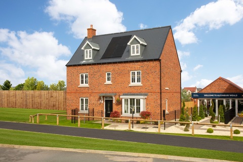 5 bedroom detached house for sale
