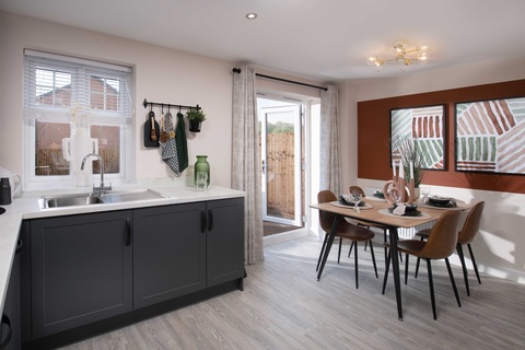 3 bedroom end terraced house for sale
