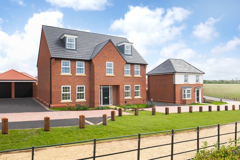 5 bedroom detached house for sale