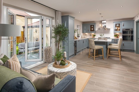 5 bedroom detached house for sale