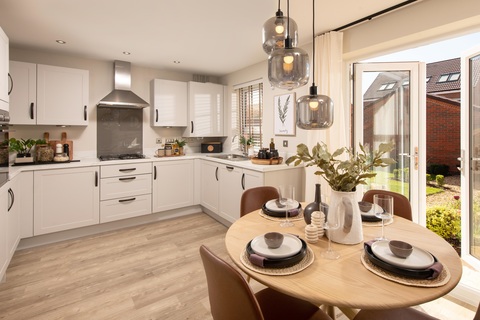 3 bedroom end terraced house for sale