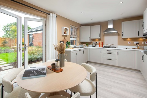 3 bedroom end terraced house for sale