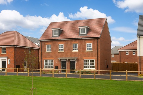 3 bedroom end terraced house for sale