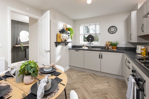 3 bedroom end terraced house for sale