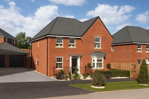 4 bedroom detached house for sale