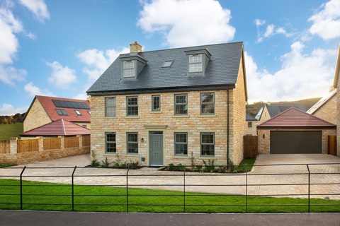 5 bedroom detached house for sale