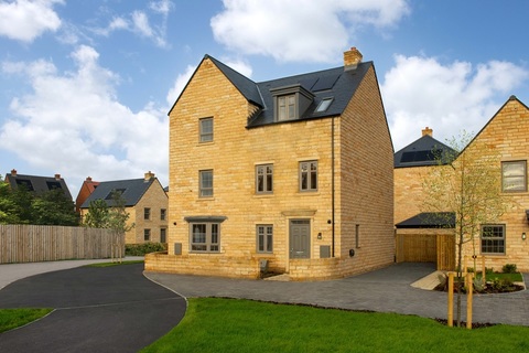 3 bedroom end terraced house for sale