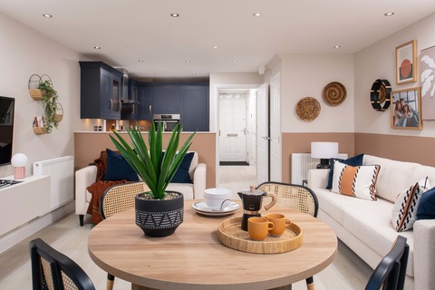 3 bedroom end terraced house for sale