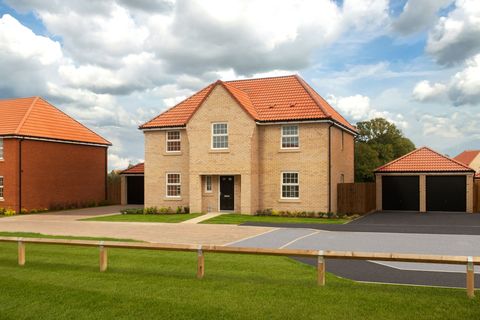 4 bedroom detached house for sale