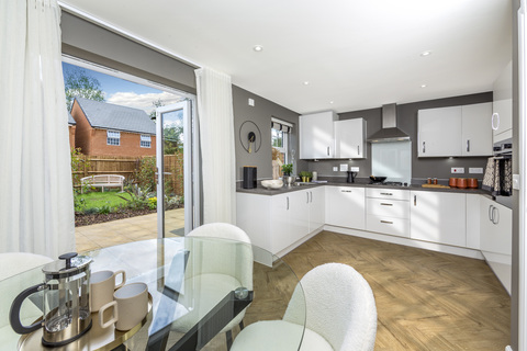 3 bedroom end terraced house for sale