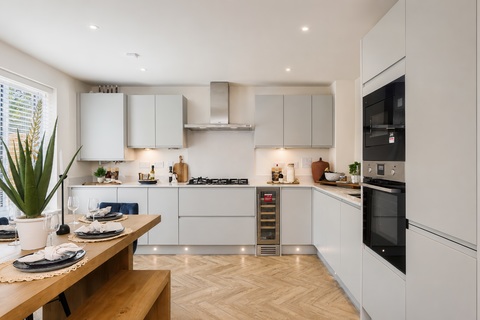 4 bedroom terraced house for sale