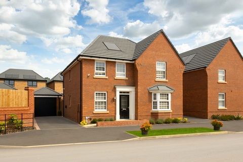 4 bedroom detached house for sale
