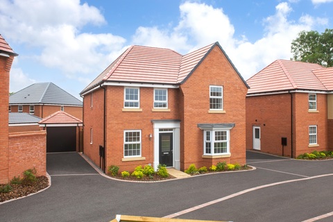 4 bedroom detached house for sale