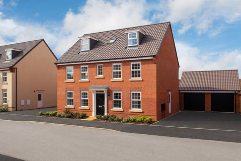 5 bedroom detached house for sale