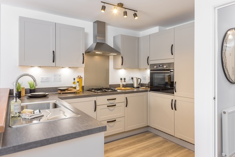 3 bedroom end terraced house for sale