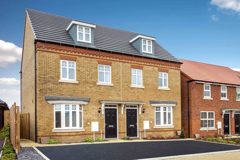 3 bedroom end terraced house for sale