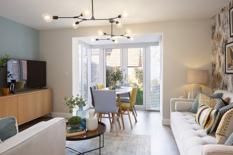 3 bedroom end terraced house for sale