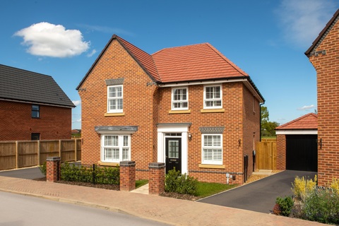 4 bedroom detached house for sale