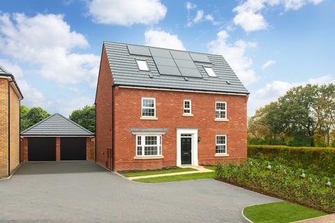 5 bedroom detached house for sale