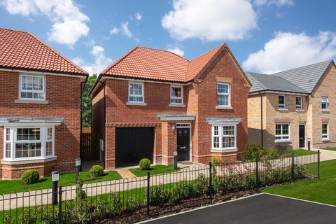 4 bedroom detached house for sale