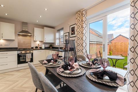 3 bedroom end terraced house for sale