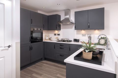 3 bedroom end terraced house for sale