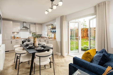 3 bedroom end terraced house for sale