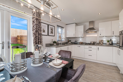 3 bedroom end terraced house for sale