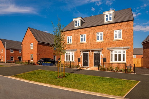 3 bedroom end terraced house for sale