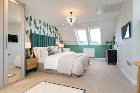 3 bedroom end terraced house for sale