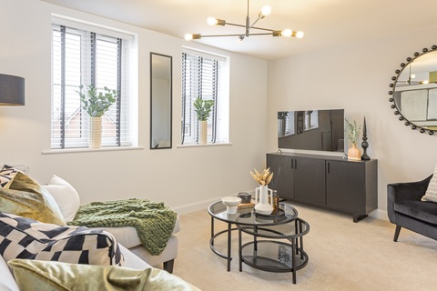 3 bedroom end terraced house for sale