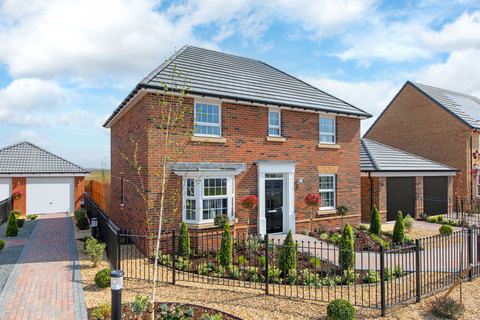 4 bedroom detached house for sale
