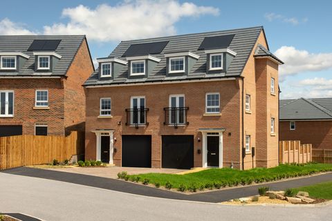 3 bedroom end terraced house for sale