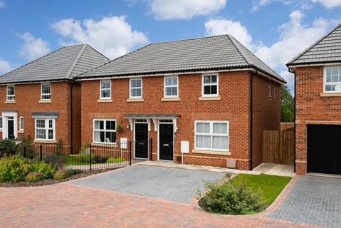 3 bedroom end terraced house for sale