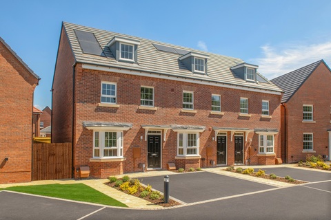 3 bedroom end terraced house for sale